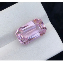 Kunzit 9,75 ct Afghanistán