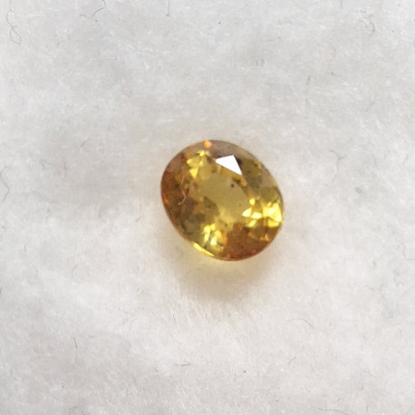 safir žlutoooranžový 0,88 ct Madagaskar